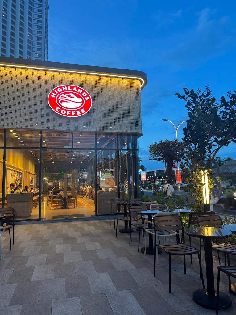 Top 10 Quán Highlands Coffee Nha Trang Đẹp Nhất Đáng Trải Nghiệm 2 Highlands Coffee 40 Trần Phú